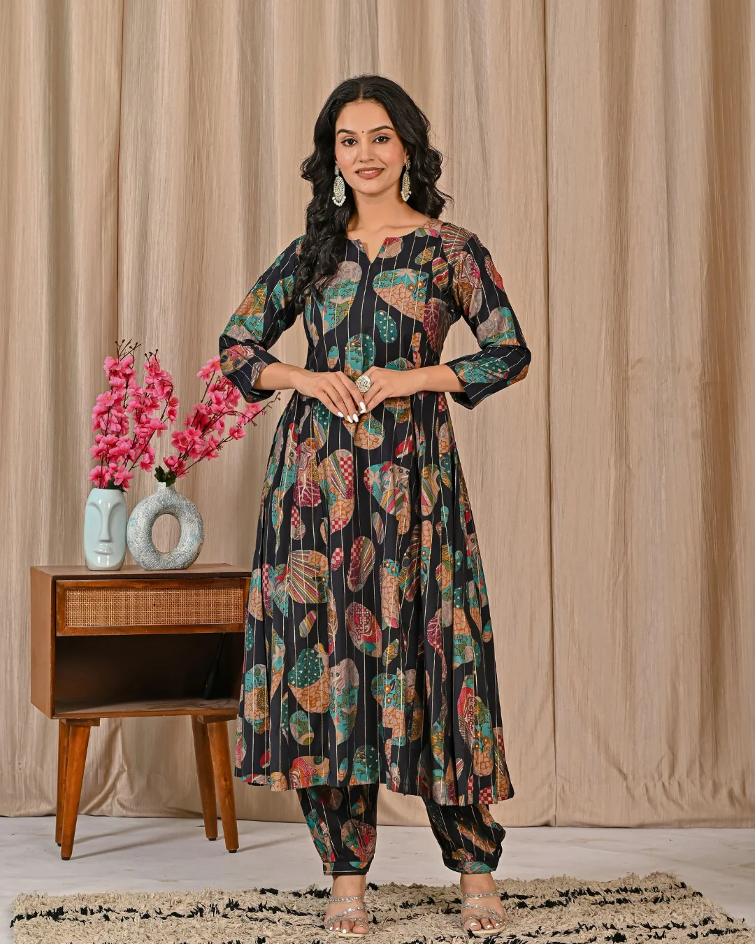 . Trendy Muse Kurti & Pant Set